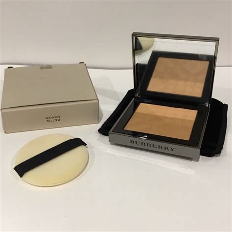 burberry sheer luminous pressed powder pantip|Burberry Sheer Luminous Pressed Powder VS Laura mercier .